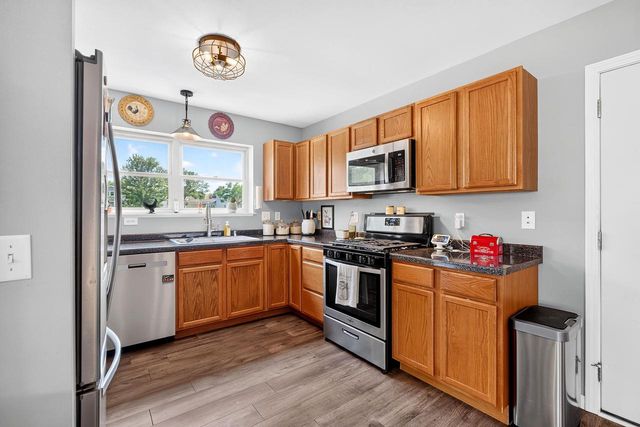 19 CORDELIA CRES, Madison, WI 53704