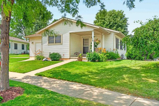 19 CORDELIA CRES, Madison, WI 53704