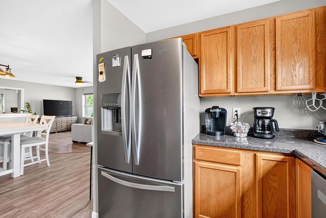 19 CORDELIA CRES, Madison, WI 53704