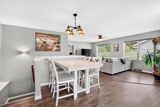 19 CORDELIA CRES, Madison, WI 53704
