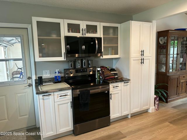 574 Dianne Drive, Melbourne, FL 32935