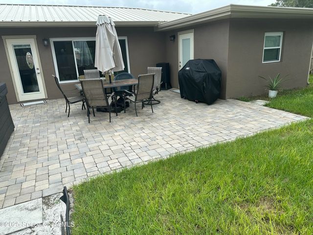 574 Dianne Drive, Melbourne, FL 32935