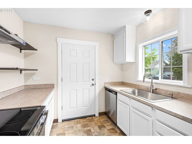 2245 JANE Dr, Salem, OR 97301
