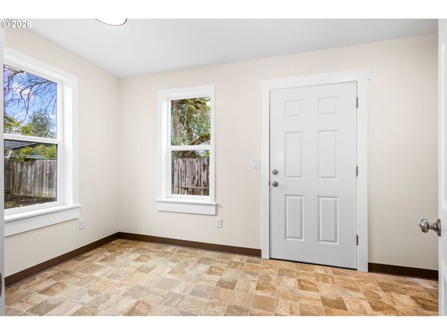 2245 JANE Dr, Salem, OR 97301