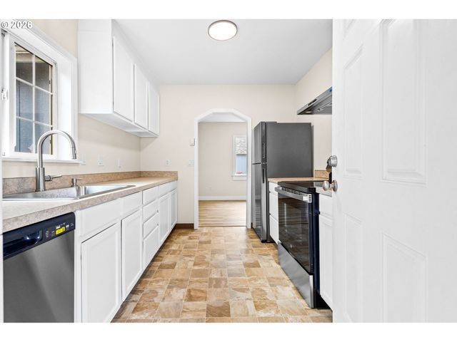 2245 JANE Dr, Salem, OR 97301