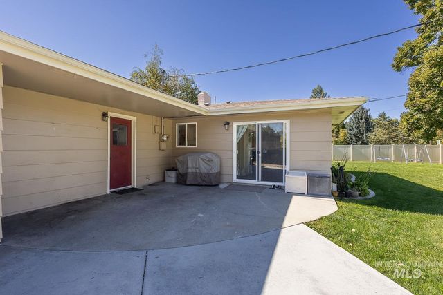 448 W Bird, Nampa, ID 83686