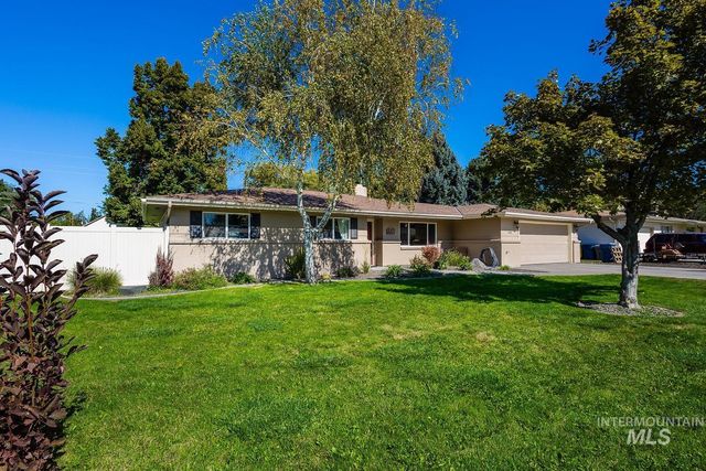 448 W Bird, Nampa, ID 83686