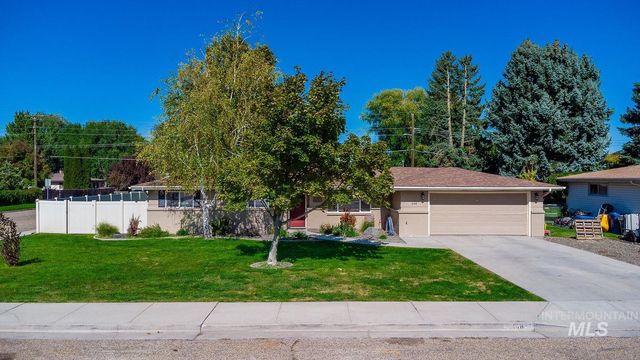 448 W Bird, Nampa, ID 83686