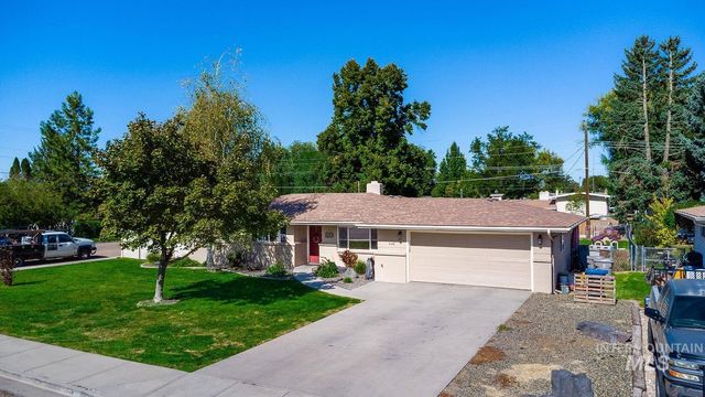 448 W Bird, Nampa, ID 83686