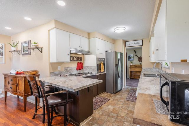 448 W Bird, Nampa, ID 83686