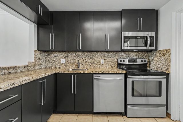950 Hillcrest Drive 514, Hollywood, FL 33021