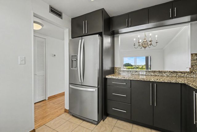 950 Hillcrest Drive 514, Hollywood, FL 33021