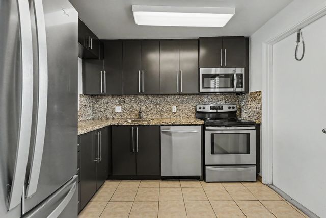 950 Hillcrest Drive 514, Hollywood, FL 33021