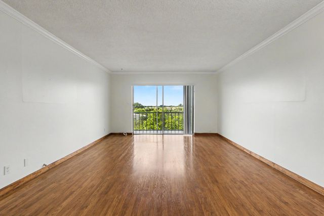 950 Hillcrest Drive 514, Hollywood, FL 33021