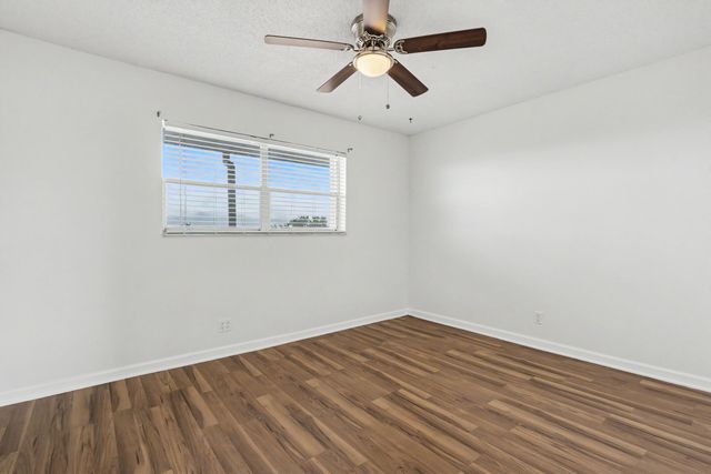 950 Hillcrest Drive 514, Hollywood, FL 33021