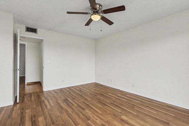 950 Hillcrest Drive 514, Hollywood, FL 33021