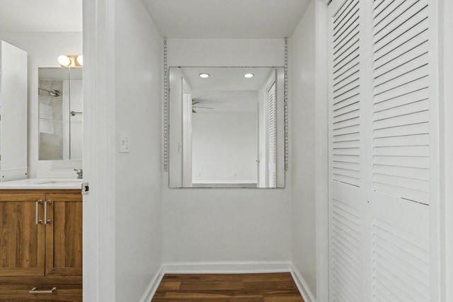 950 Hillcrest Drive 514, Hollywood, FL 33021