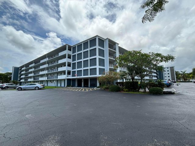 950 Hillcrest Drive 514, Hollywood, FL 33021