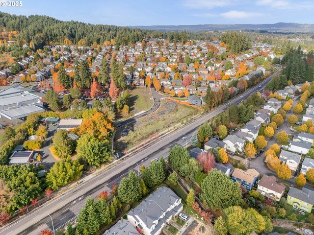 12450 Sw CURLEW Pl, Beaverton, OR 97007