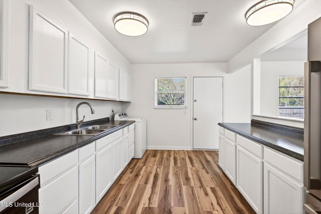 2209 North Street, Gulfport, MS 39507