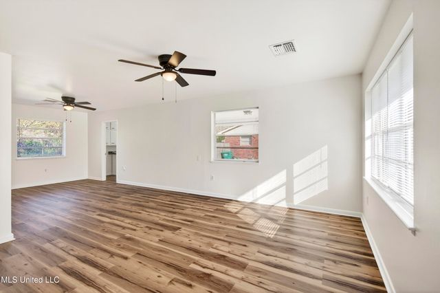 2209 North Street, Gulfport, MS 39507