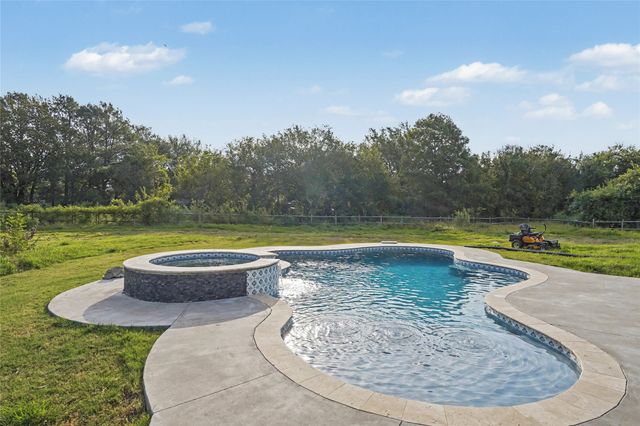 11951 N 168th East Place, Collinsville, OK 74021