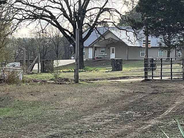 403993 E 1090 Road, Henryetta, OK 74437