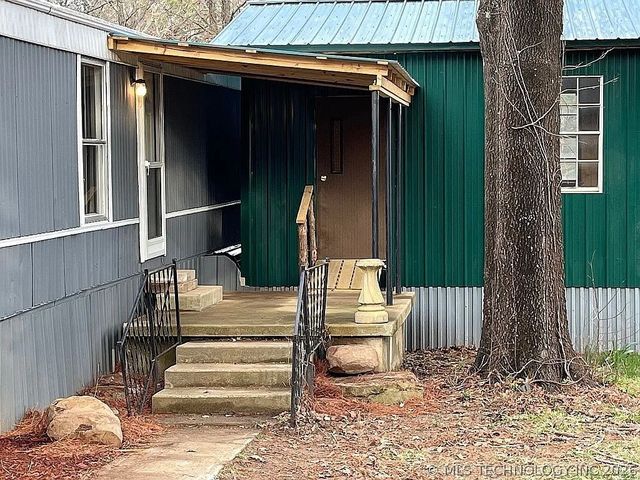 403993 E 1090 Road, Henryetta, OK 74437