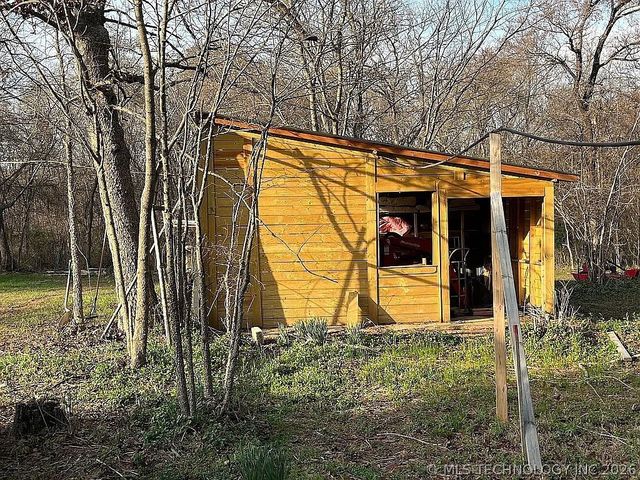 403993 E 1090 Road, Henryetta, OK 74437