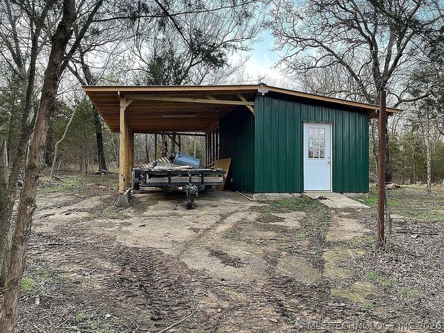 403993 E 1090 Road, Henryetta, OK 74437