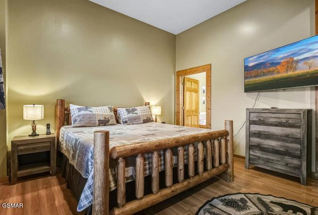 1781 Mountain Shadows Way, Gatlinburg, TN 37738