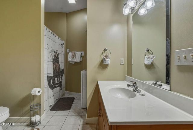 1781 Mountain Shadows Way, Gatlinburg, TN 37738