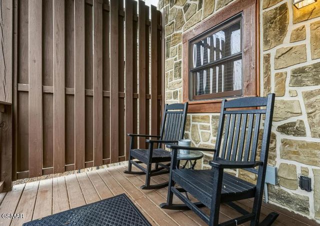 1781 Mountain Shadows Way, Gatlinburg, TN 37738