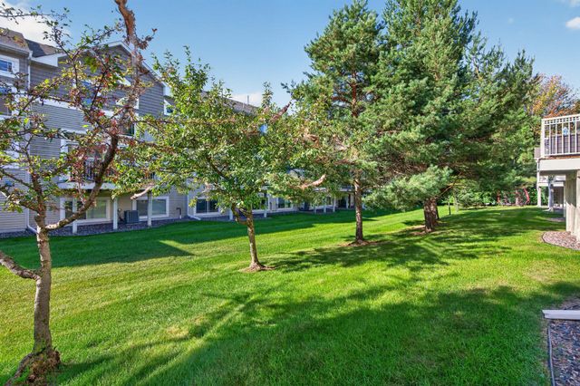 594 Sutherland Drive, Woodbury, MN 55129