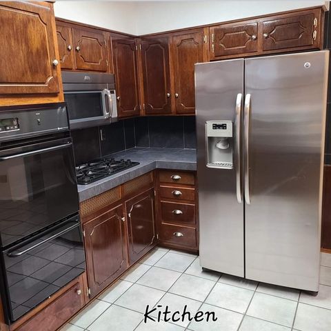 1809 Toplea Drive, Euless, TX 76040