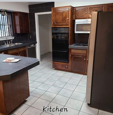 1809 Toplea Drive, Euless, TX 76040