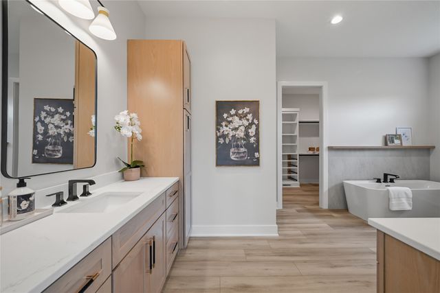 5821 Rose Circle, Des Moines, IA 50321