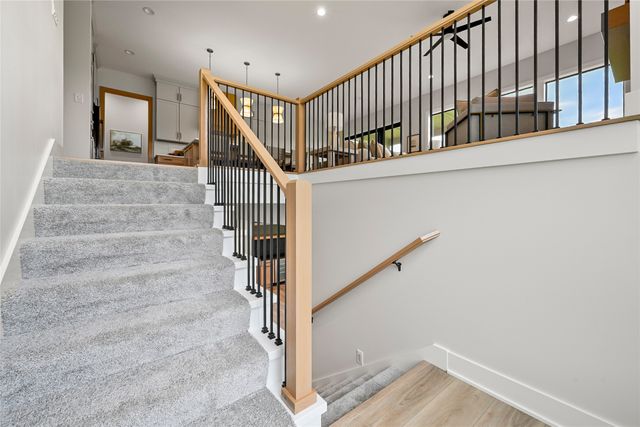 5821 Rose Circle, Des Moines, IA 50321