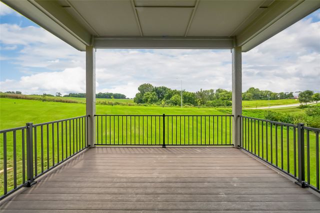 5821 Rose Circle, Des Moines, IA 50321