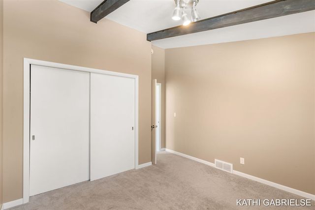 18091 Lovell Road, Spring Lake, MI 49456