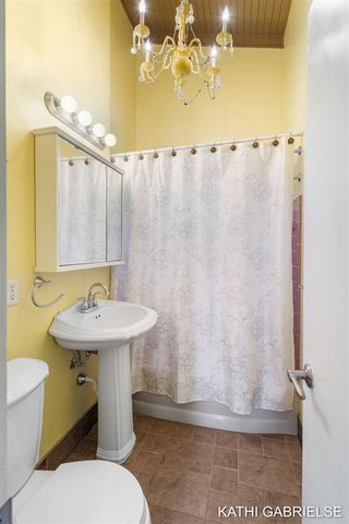 18091 Lovell Road, Spring Lake, MI 49456