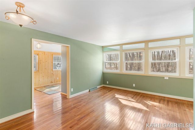 18091 Lovell Road, Spring Lake, MI 49456