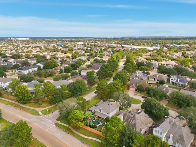 7527 Parkcross Place, Cypress, TX 77433