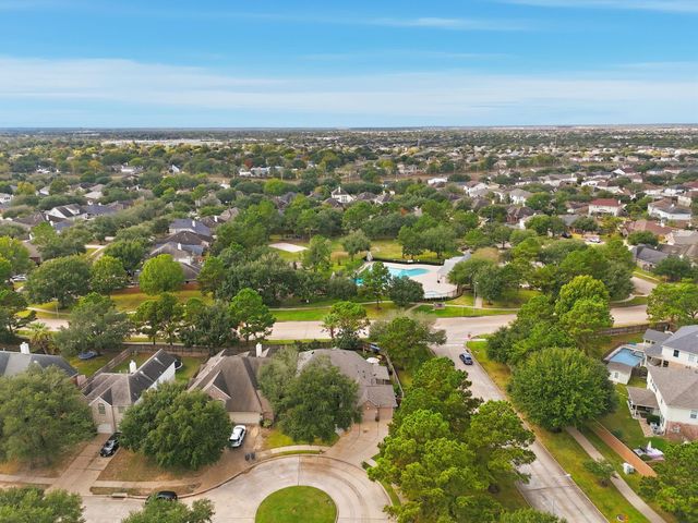 7527 Parkcross Place, Cypress, TX 77433