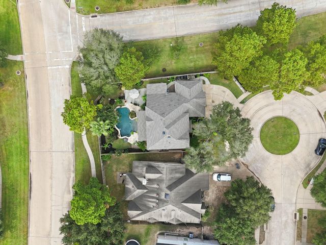 7527 Parkcross Place, Cypress, TX 77433