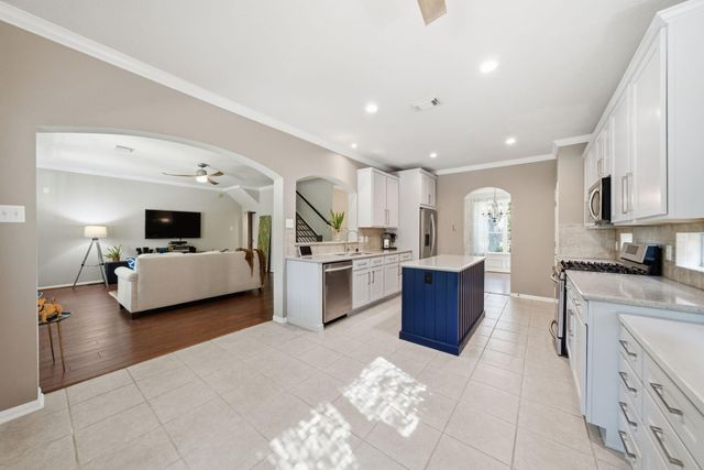 7527 Parkcross Place, Cypress, TX 77433