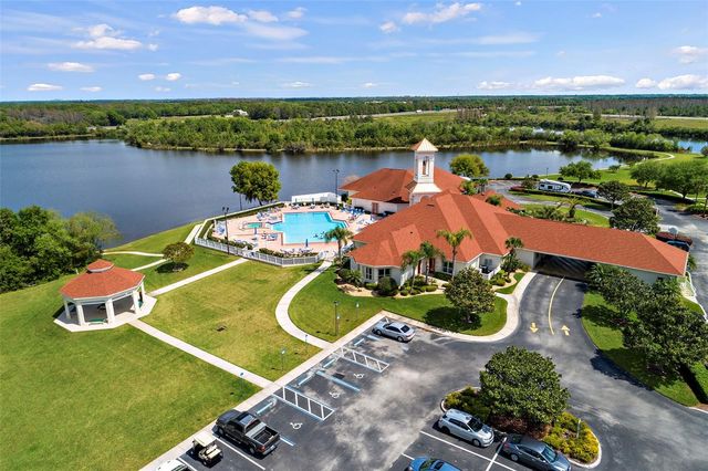 3906 WHISTLEWOOD CIRCLE, Lakeland, FL 33811