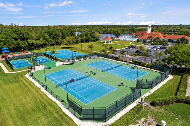 3906 WHISTLEWOOD CIRCLE, Lakeland, FL 33811