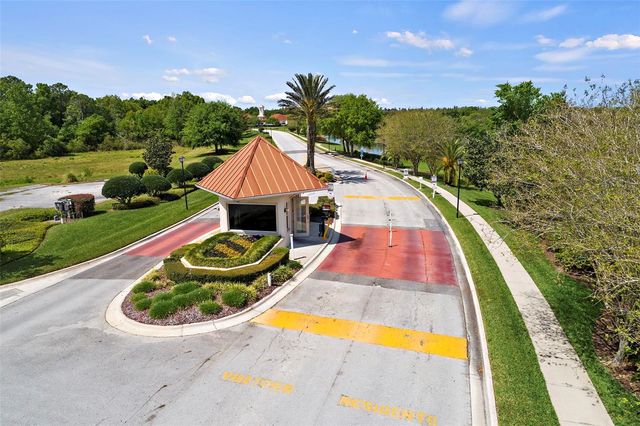 3906 WHISTLEWOOD CIRCLE, Lakeland, FL 33811