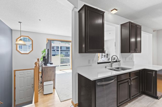 846 Coon Rapids Boulevard Extension NW 6, Coon Rapids, MN 55433